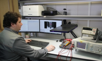 Автоматизированный стенд поверки/калибровки мультиметров и токовых клещей